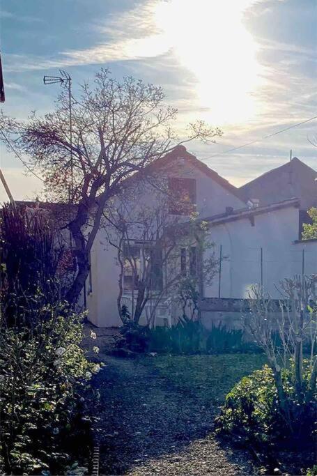 Le Ni' De Jess Villa Migennes Екстериор снимка