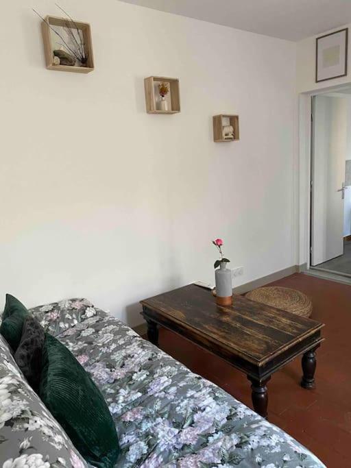 Le Ni' De Jess Villa Migennes Екстериор снимка