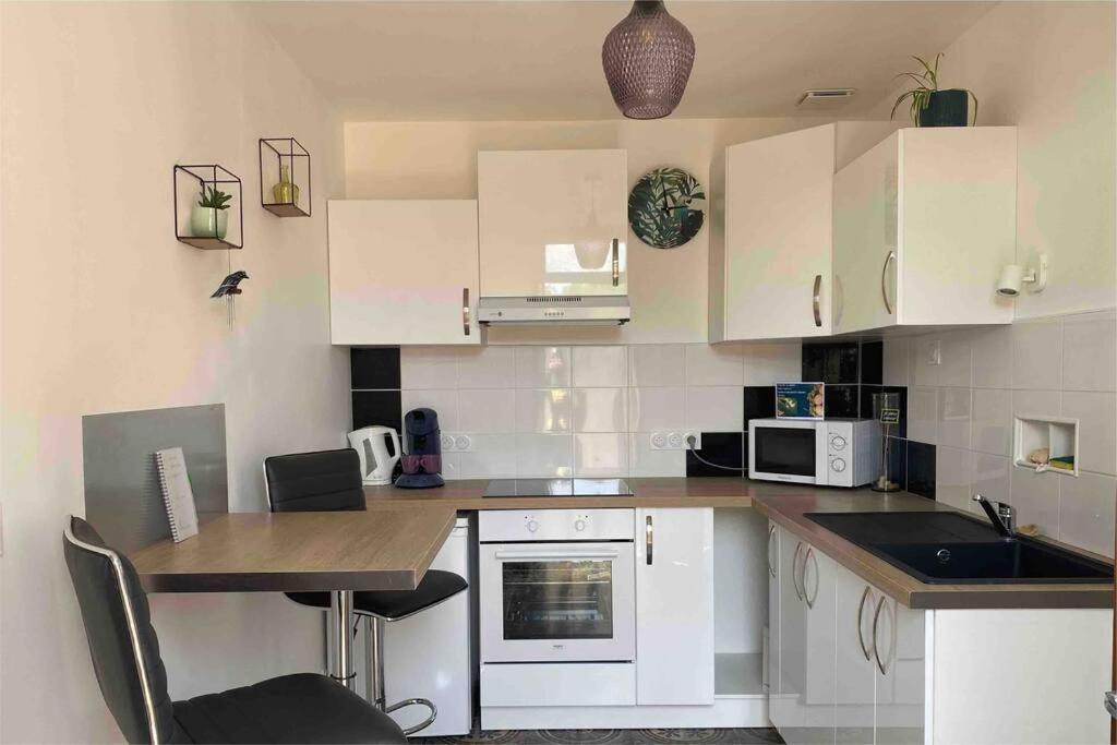 Le Ni' De Jess Villa Migennes Екстериор снимка